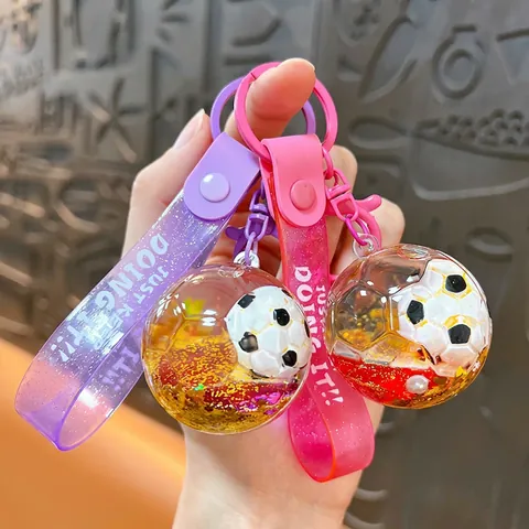 Portachiavi in Acrilico con Calcio e Sabbia Mobile Liquida per Borsa Portachiavi Calcio Mobile con Cinturino in Silicone Gioielli Sportivi Carini