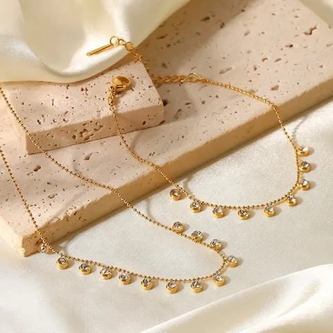 Collana con Nappina in Acciaio Inossidabile e Strass Elegante Catena a Sfere Dorata Choker Gioielli di Moda per Donna Accessorio Autunno Inverno