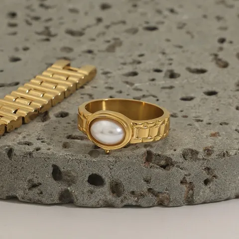 Vintage Gold Plated Stainless Steel Ring With White Oval Faux Artificial Pearl Watch Band Chain Design Trendy Jewelry For Women