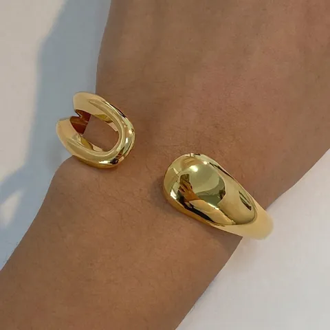 Minimalistischer Offener Armreif Edelstahl Wasserdicht Hypoallergen Poliert Unregelmäßiges Design Damen Modeschmuck