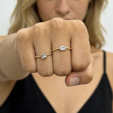 Anillo de Banda de Cuentas de Acero Inoxidable Bañado en Oro de 18K Minimalista para Mujer Anillo de Circonia Cuadrada Ovalada Incrustada Geométrico