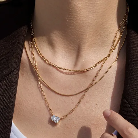 Titanstahl Zirkon Schlüsselbein Halskette Wasserdicht Hypoallergen Herz Rechteck Anhänger Mode Schmuck Für Damen