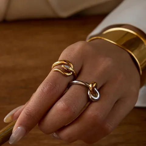Anello In Acciaio Inossidabile Bicolore Oro Argento Nodo Intrecciato Per Donne Lucidato A Specchio Impermeabile Ipoallergenico
