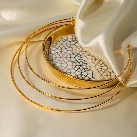 Collar Choker Multicapa Minimalista Bañado En Oro 14K Acero Inoxidable Torque Geométrico Para Mujeres Estilo INS