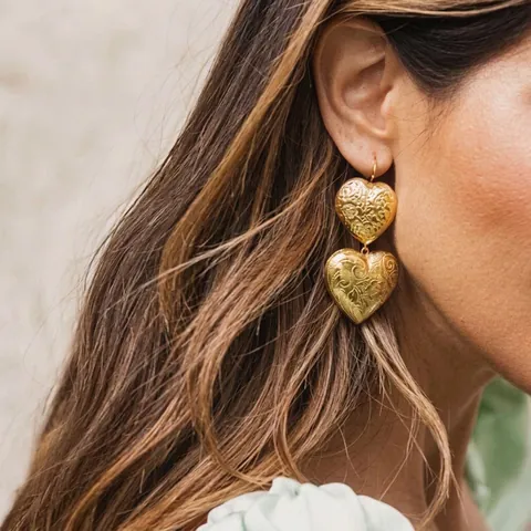 Vintage Gold Edelstahl Doppelherz Ohrhänger Für Damen Übertriebene Blumen Relief Geprägte Schmuck Geschenk