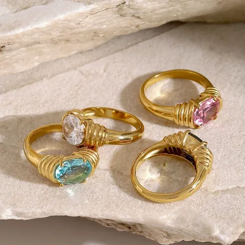 Bague En Acier Inoxydable Plaqué Or 18 Carats Vintage Avec Zircon Ovale Anneau Côtelé Bijoux Rétro Pour Femmes