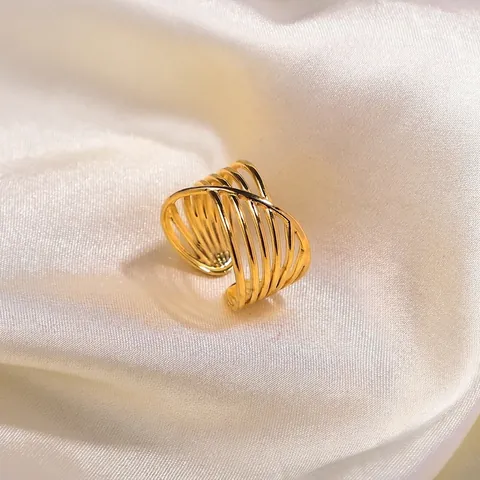 Damen INS-Stil Mehrschichtige Geometrische Überkreuzte Linien Verstellbarer Öffnung Edelstahl Gold Überzogener Ring Mode Schmuck