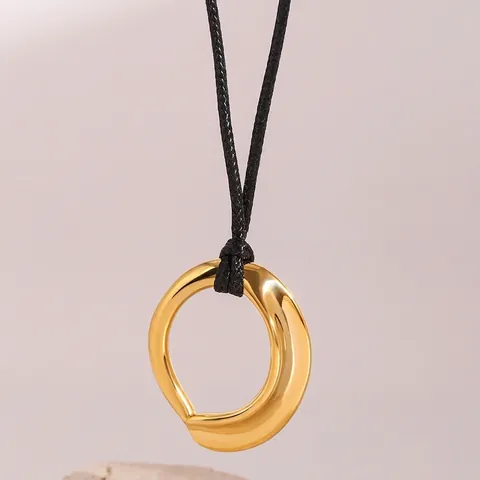 Collar Con Colgante De Círculo Geométrico Irregular Acero Inoxidable Impermeable Hipoalergénico Minimalista Para Mujeres