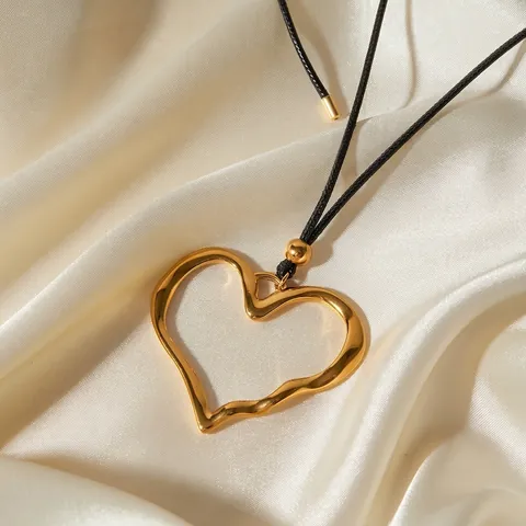 Vintage Titanium Staal Hart Hanger Ketting Voor Vrouwen Zwart Was Touw Koord Minimalistische Mode Sieraden Accessoires