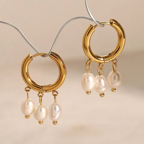 Edelstahl Creolen Mit Weißen Künstliche Perlen 18K Vergoldet Französischer Retro Hypoallergener Minimalistischer Schmuck Für Damen