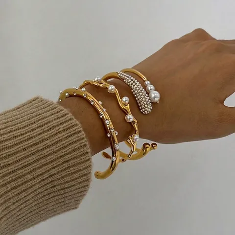 Elegante Vergulde Roestvrijstalen Open Armring Met Kunstparelimitatie En Strass Ins Stijl Sieraden Voor Dames