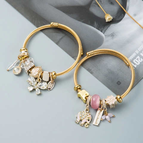 Brazalete Ajustable De Aleación Chapado En Oro Con Dijes De Elefante Mariposa De Diamantes De Imitación Cuenta De Resina Joyería Para Mujeres