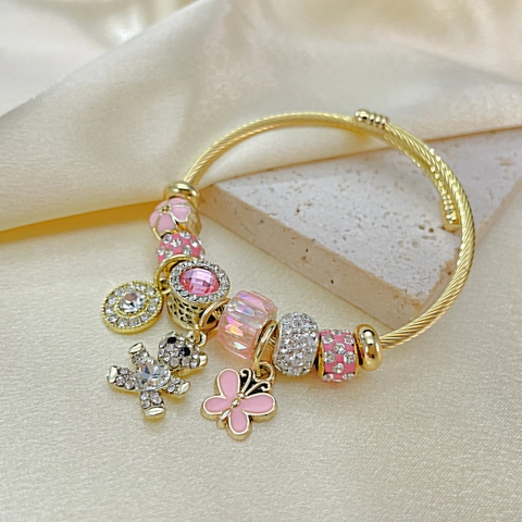 Brazalete de Cable de Acero Inoxidable Dorado para Mujer Con Amuletos de Mariposa Flor de Esmalte Rosa y Oso de Strass Joyería
