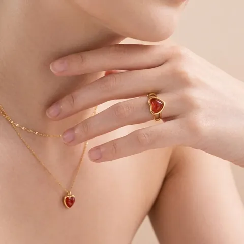 Anillo Corazón Acero Inoxidable Chapado En Oro 18K Ágata Roja Incrustada Banda Abierta Ajustable Joyería Elegante