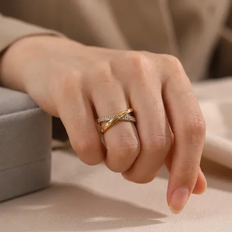 Γαλλικό Niche Σχέδιο Ανοξείδωτο Ατσάλι 18K Επιχρυσωμένο Χιαστί Στρας Ανοιχτό Δαχτυλίδι για Γυναίκες Ρυθμιζόμενο Μινιμαλιστικό Κόσμημα