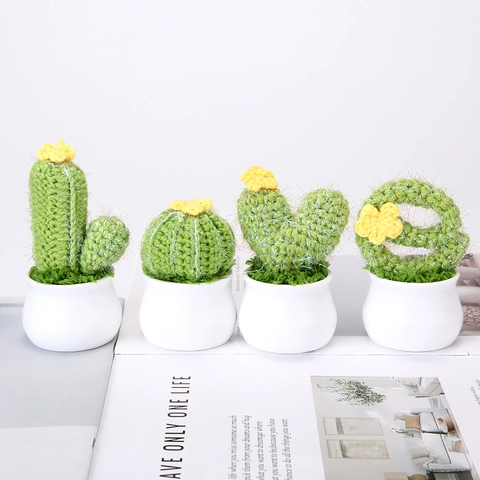 Handmade Crochet Cactus Artificial Potted Plant Yarn Knitted Succulent Decor With White Ceramic Pot For Office Desk