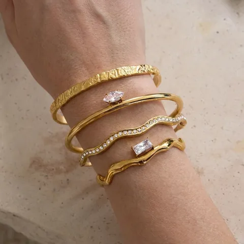 Edelstahl Zirkon Armreif Für Frauen Wasserdicht Hypoallergen Luxus Welle Strukturierter Modischer Schmuck