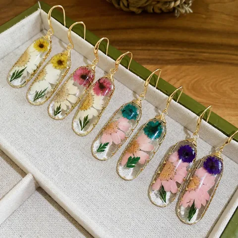 Pastoral Resin Handmade Dried Flower Ear Hooks Preserved Flowers Dangle Earrings Sweet Elegant Floral Jewelry For Women