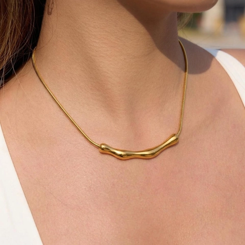 Minimalist Liquid Metal Pendant Necklace Stainless Steel 18K Gold Plated Irregular Wavy Bar Snake Chain Jewelry For Women