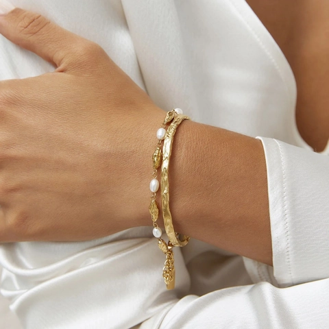Offener Armreif Mit Hammerschlag-Textur Edelstahl 18K Vergoldet Minimalistischer Eleganter Geometrischer Handschmuck Für Damen