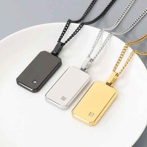 Collar con Colgante Cuadrado Minimalista de Acero Inoxidable con Diamantes de Imitación Incrustados Estilo Militar Dog Tag para Hombre