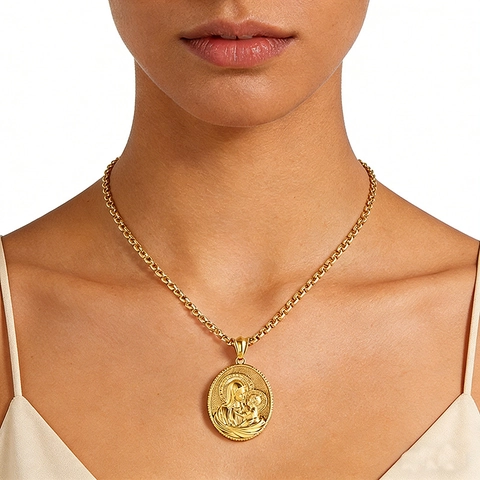 Collier Pendentif Vierge Marie Madone Enfant Plaqué Or 18K Acier Inoxydable Relief 3D Bijoux Religieux Pour Hommes Femmes