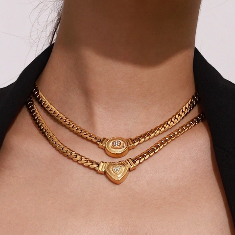 Vintage Stainless Steel Heart Round Pendant Necklace For Women Gold Plated Rhinestone Inlaid Cuban Chain Necklaces Jewelry