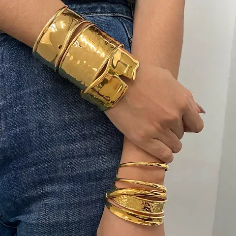 Roestvrijstalen Manchetarmband Dames Waterdicht Hypoallergeen Breed Gehamerde Textuur Minimalistisch Open Armband