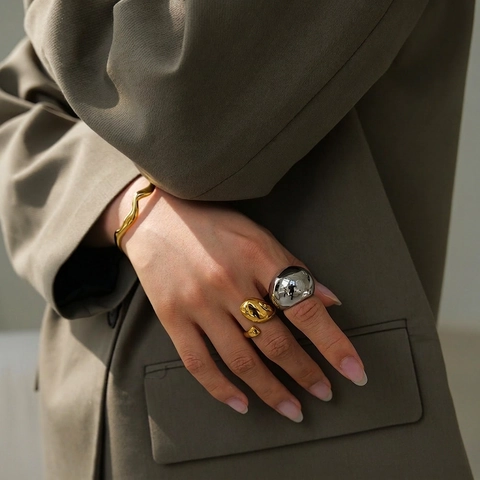 Kuppelring Edelstahl 18K Vergoldet Übertriebene Geschmolzene Textur Glatt Geometrisch Minimalistischer Modeschmuck Für Frauen
