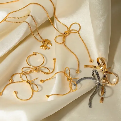 Orecchini Collana Anello Aperto in Acciaio Inossidabile Vintage con Fiocco per Donna Elegante Ciondolo a Fiocco Oro Argento Gioielli