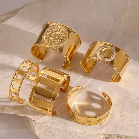 Vintage Edelstahl Breit Offen Manschettenarmbänder Für Damen Böhmisch Sonne Mond Geometrisch Ausschnitt Gold Überzogen Modeschmuck
