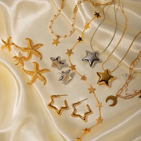 Set Di Gioielli Collana E Orecchini Stella Pentagramma Acciaio Inossidabile Placcato Oro Minimalista Stile INS Per Donna