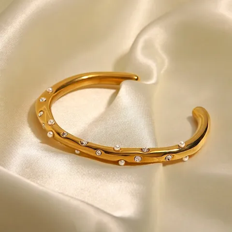 Edelstahl Gold Galvanisiert Offener Armreif Mit Künstliche Perle Strass Kreuz Eingelegt Verstellbares Armband Für Damen Elegantes Schmuckgeschenk