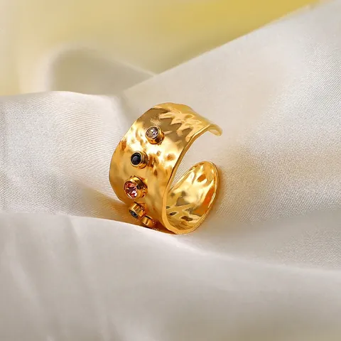 Retro Stainless Steel Hammered Texture Open Ring With Colorful Rhinestones 18K Gold Plated Individual Fashion Ring Jewelry