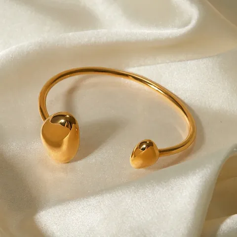 Minimalistischer Edelstahl 18K Vergoldeter Offener Armreif Für Damen Asymmetrische Tropfenform Organischer Modeschmuck