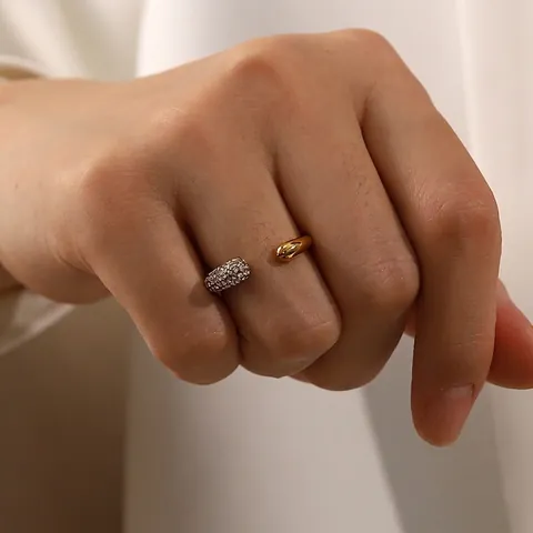 Franse Elegante Roestvrijstalen Open Ring Voor Vrouwen 18K Verguld Druppelvorm Waterdruppel Strass Ingelegd Verstelbare Vinger Sieraden
