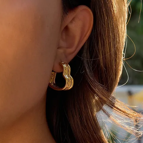 Pendientes Aro Corazón Stud Acero Inoxidable Chapado Oro Textura Trenzada Torcida Impermeable Hipoalergénico Joyas Mujeres