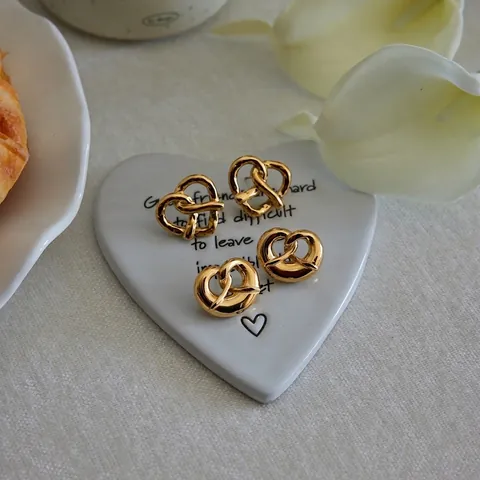 Herzformige Brezel Knoten Ohrstecker Edelstahl Vergoldet Vintage Luxusschmuck Fur Frauen Madchen