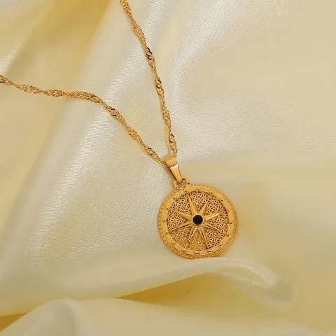 Collar con Colgante de Estrella de Ocho Puntas de Acero Inoxidable para Hombre Mujer Cadena de Ondas de Agua Chapada en Oro Strass Negro