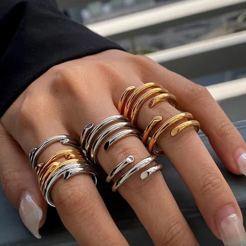 Minimalistischer Spiral Mehrlagiger Ring Für Damen Edelstahl Wasserdicht Hypoallergen Stapelbar Trendiger Modeschmuck