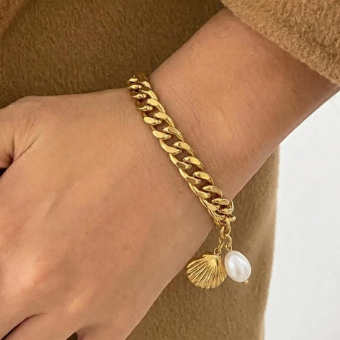 Pulsera De Acero Inoxidable Con Perla De Agua Dulce Y Colgante De Concha Metálica Cadena Cubana Chapada En Oro 18K Impermeable