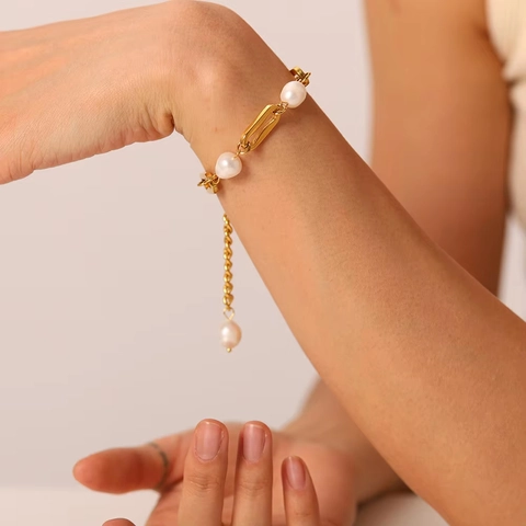 Edelstahl Armband Mit Süßwasserperle 18K Vergoldet Barock Retro Verstellbarer Schmuck Geschenk Für Damen