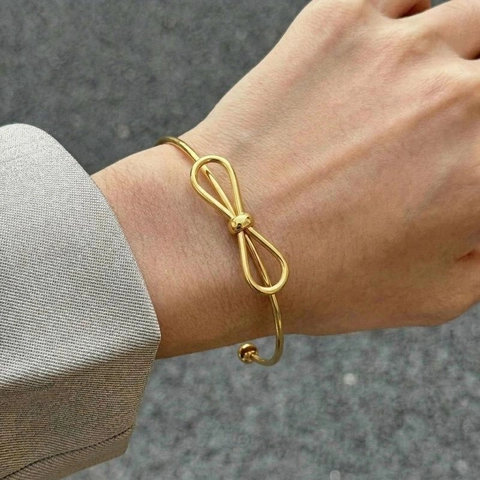 Minimalist Bowknot Open Bangle 18K Gold Plated Stainless Steel Waterproof Hypoallergenic Elegant Daily Cuff Bracelet For Women