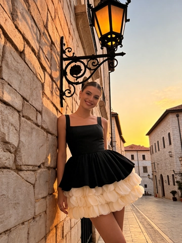 Retro Schwarz Weiß Kontrast Eckiger Ausschnitt Mini Kleid Gestuftes Organza Petal Puff Rock Party Elegant Ärmellos Hohe Taille