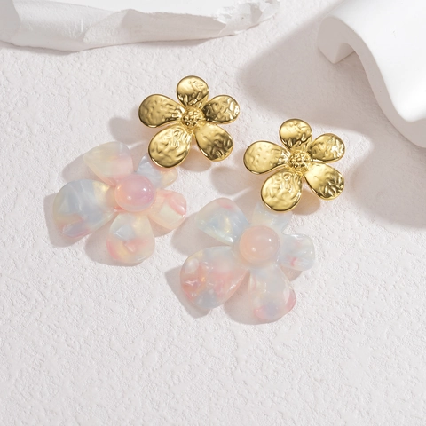 Double Layer Flower Dangle Earrings With Stainless Steel Earring Post Gold Hammered Metal Translucent Resin Chic Jewelry
