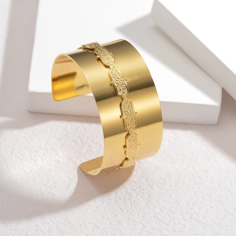 Oversized Wide Cuff Bracelet Stainless Steel Open Bangle Geometric Embossed Chain Mirror Polish Minimalist Jewelry For Women