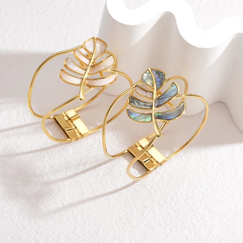 18K Gold Plated Stainless Steel Open Bangle Monstera Leaf Hollow Shell Inlay Irregular Texture Bracelet For Women