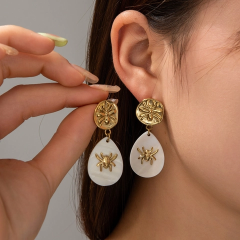 Vintage Spider Teardrop Drop Earrings Stainless Steel Gold Plated White Dangle Gothic Jewelry For Women Niche Design