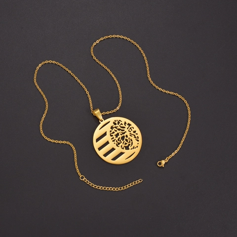 Collier Pendentif Arbre De Vie Acier Inoxidable Plaqué Or 18K Design Géométrique Rond Ajouré Pour Femmes