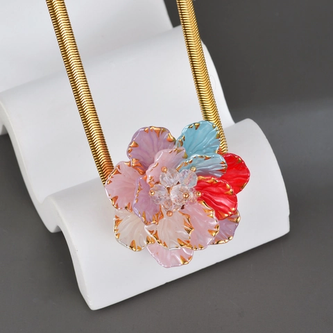 Vintage Large Flower Pendant Necklace Gold Plated Stainless Steel Colorful Translucent Resin Crystal Snake Chain Women